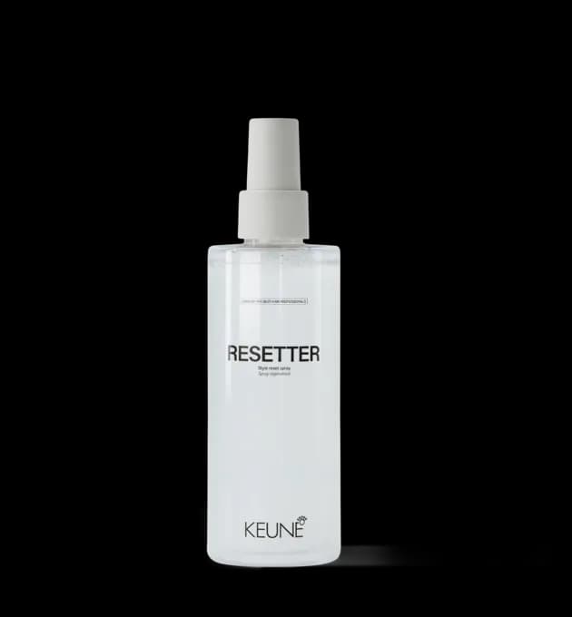 Keune Style Resetter 200ml – style reset spray that refreshes hair and removes product build-up, available at Baileys Hairdressing